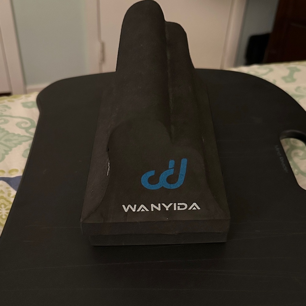 WANYIDA Neck & Shoulder Relaxer Stretcher for Pain Relief & Cervical Traction